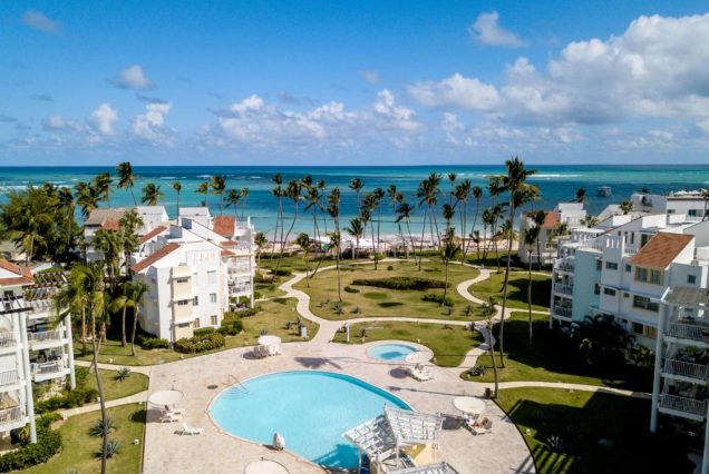 Ocean Views & Private Beach! Luxury 4BDR Getaway 5★ 5 (дней)