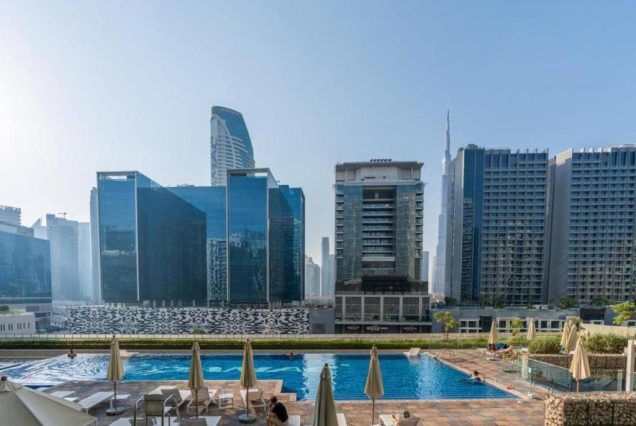 Luxury Apartment with Balcony & Full Burj Khalifa View by Dejaview Stays 4★ 8 (дней)