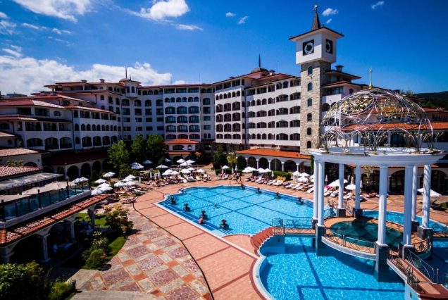 Helena Sands 5★ 8 (дней)