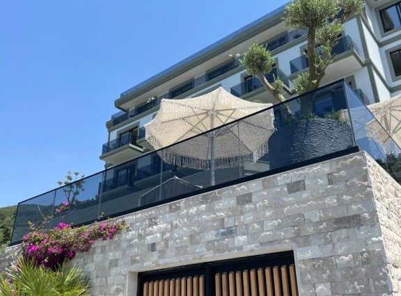 Mazarine Hotel, Vlorë, Albania 5★ 10 (дней)